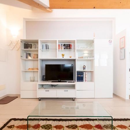 Mansarda Cola Apartman Milánó Kültér fotó