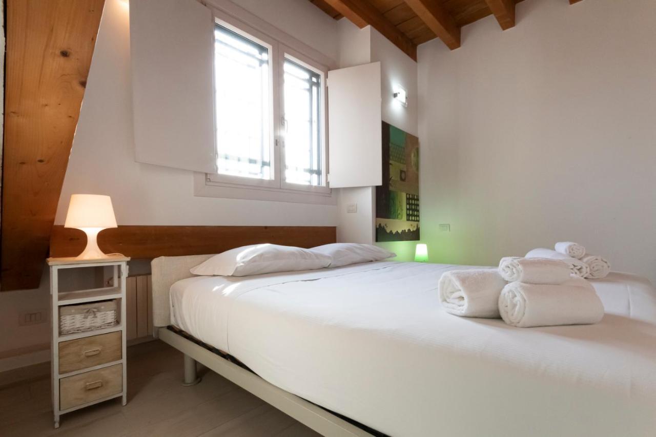 Mansarda Cola Apartman Milánó Kültér fotó