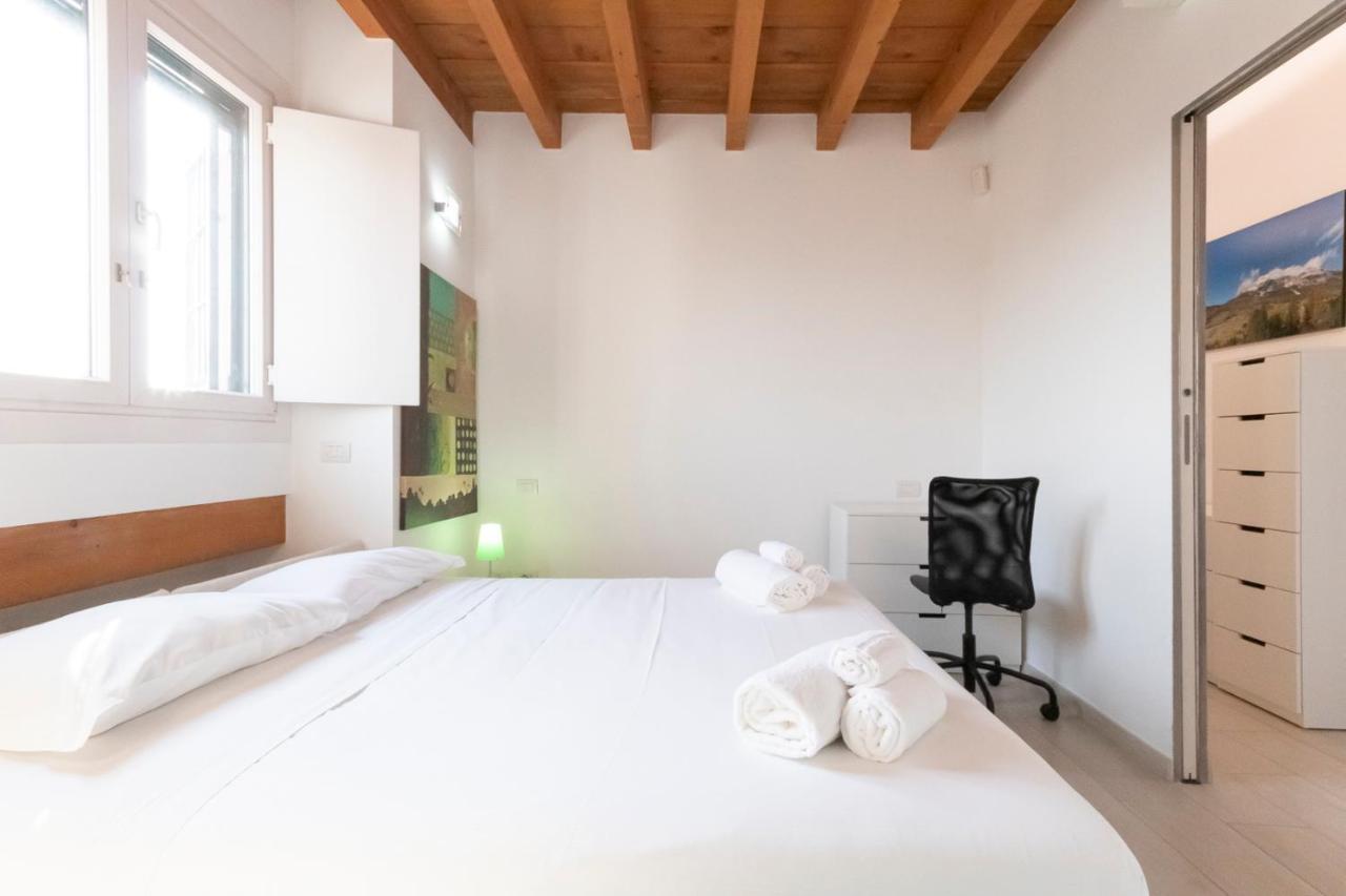 Mansarda Cola Apartman Milánó Kültér fotó